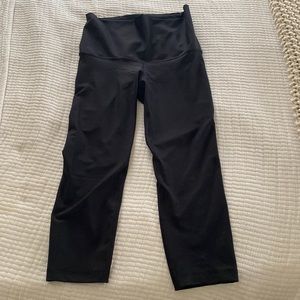 Black Old Navy Active Powersoft extra high-rise leggings
